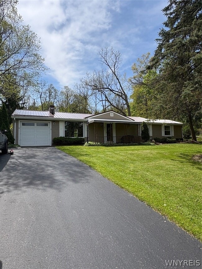 Building Photo - 896 Hillside Dr