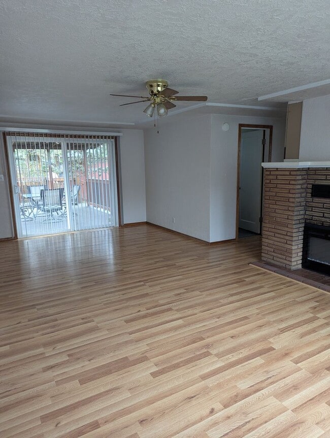 Photo - Corner lot 3 bd 1 bt