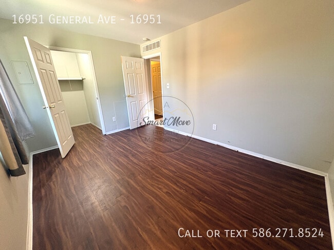 Photo - 16951 General Ave Unit 16951