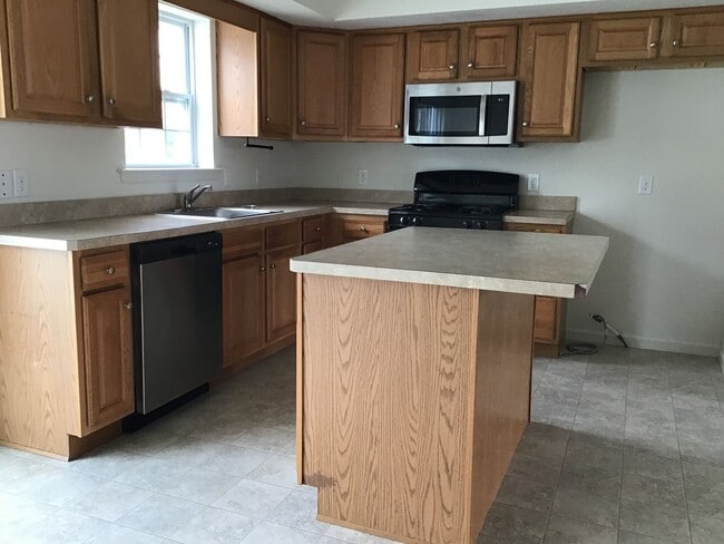 Photo - 2809 Mannerchor Rd