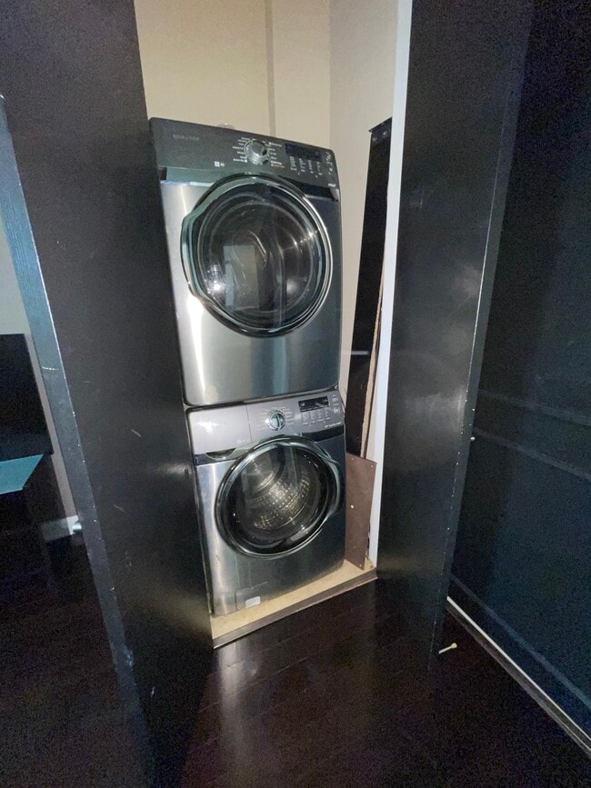 Photo - 711 Cosmopolitan Dr NE Unit 233