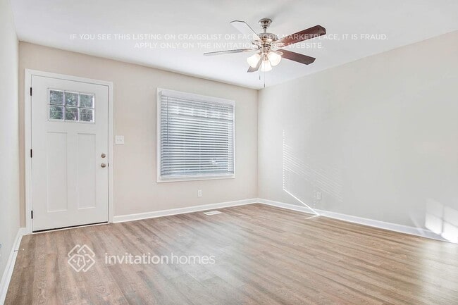 70 Macon Pl SE