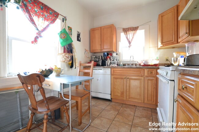 Photo - 25 Pratt St Unit 2