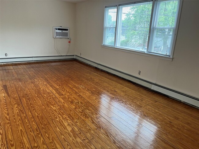 Photo - 54 Hickory Rd
