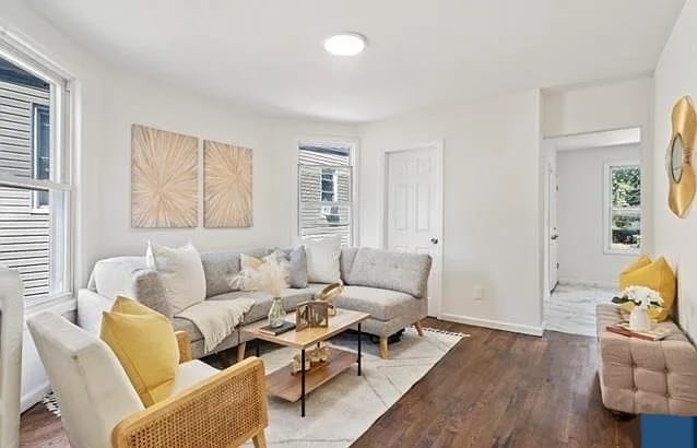 Building Photo - 294 N Park St Unit 2