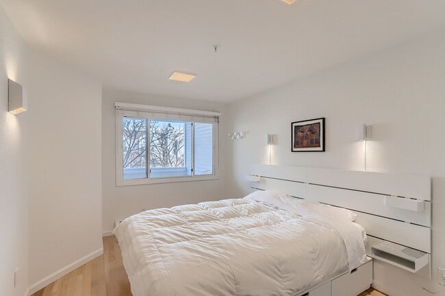 Photo - Pearl Street 1BR | Walkable, Remodeled, Covered Parking