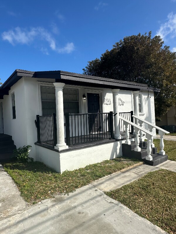 Photo - 731 SW 8th Ave Unit A