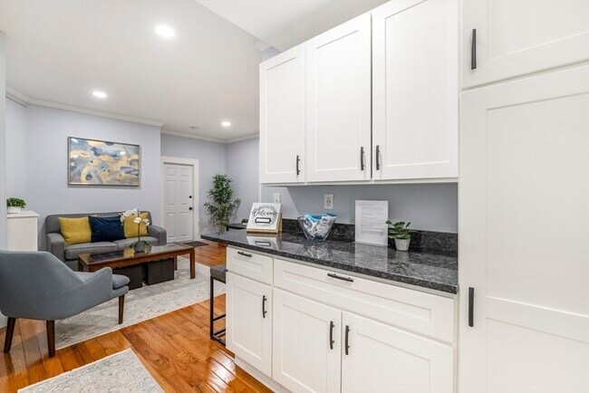 Photo - 32 Reedsdale St Unit 2