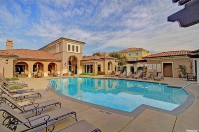 Photo - ADORABLE WESTLAKE VILLAS 2 BEDROOM (PLEASE...