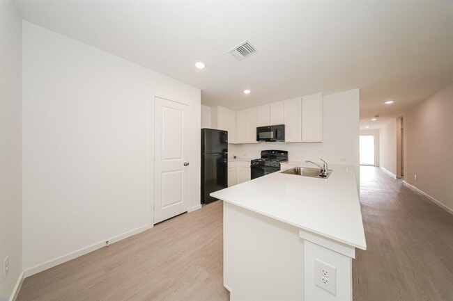 Photo - 9108 SW 20th St