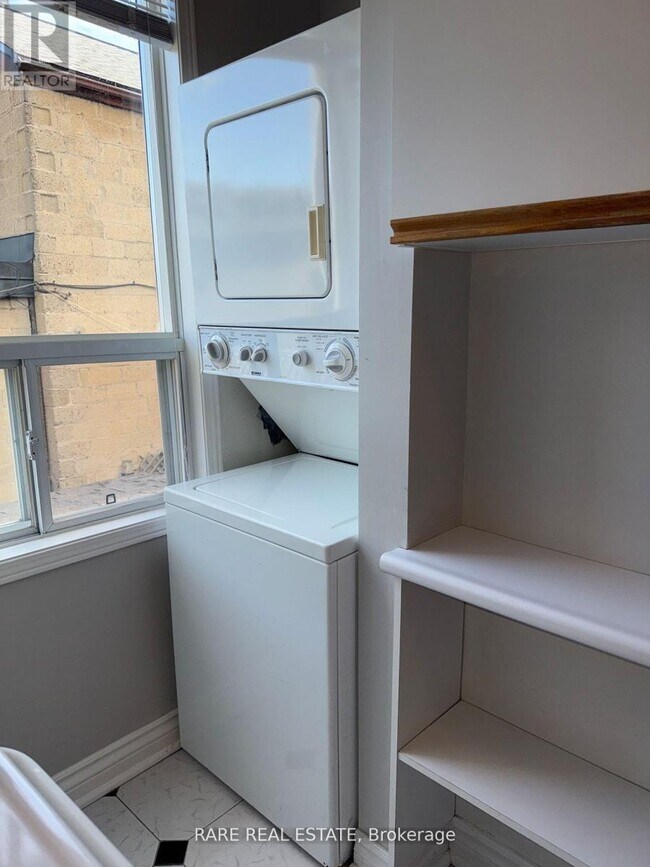 Photo - 99 Trinity St