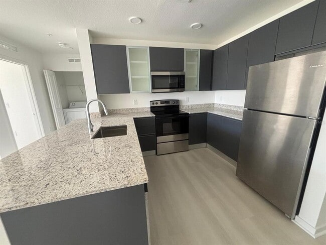 Photo - 5587 Millennia Park Dr Unidad 508