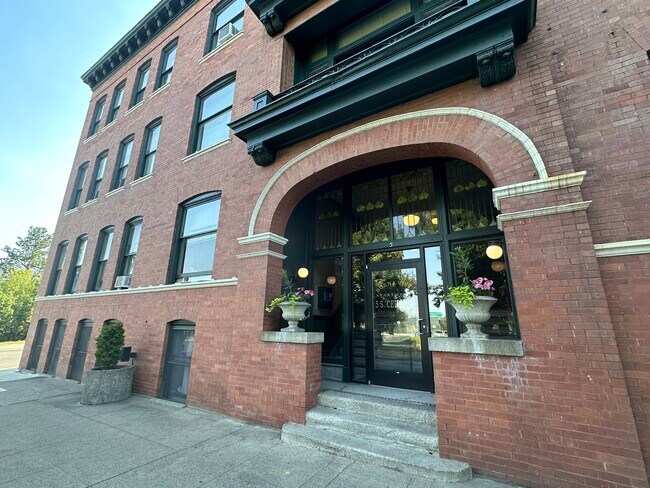 Buena Vista Apartments