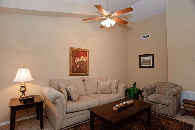 Photo - Campus Corner Apartments