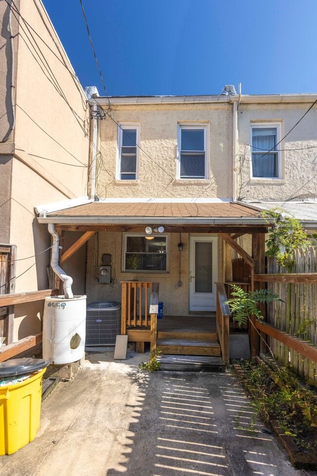 Photo - 110 N Rose St