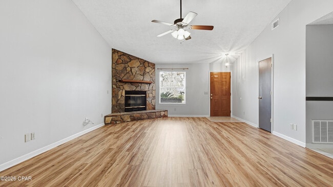 Photo - 7708 Shadow Bay Dr