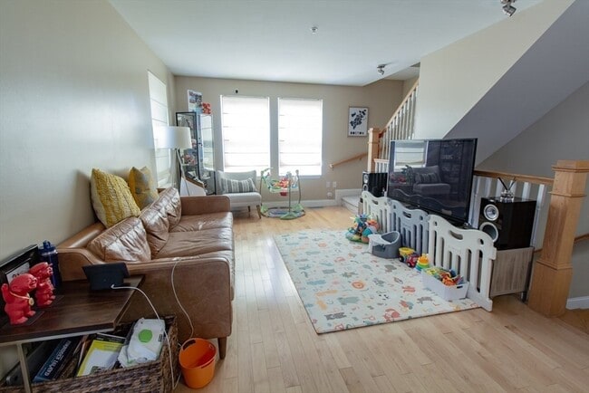 Photo - 316 Rindge Ave