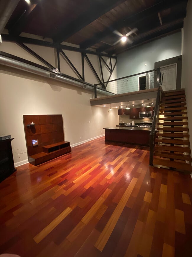 Building Photo - 1301 N Front St Unit D Rental