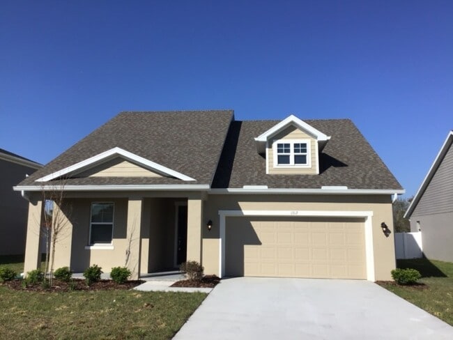 Building Photo - 1312 Celery Ave