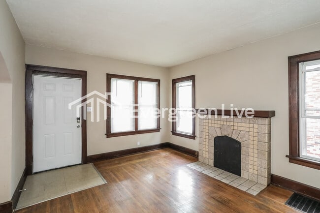 Photo - 3334 Dartmouth Dr