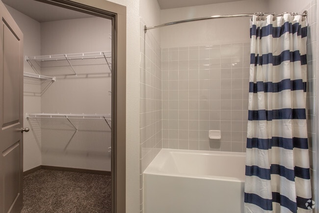 2 Br, Master Bathroom
