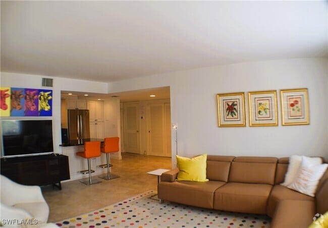 Building Photo - 1930 Gulf Shore Blvd N Unit C304 Rental