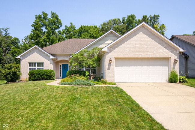 Photo - 38 Golden Tree Ln