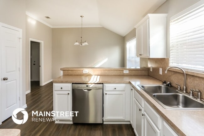 Photo - 3305 Overstreet Ln