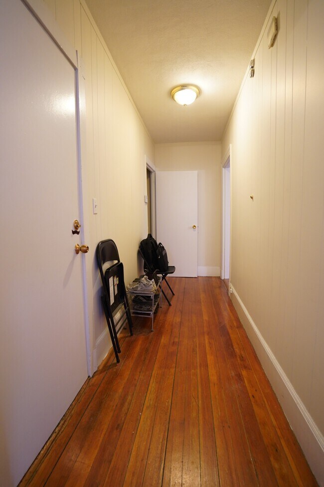 Photo - 1 Ashford Ct Unit 1