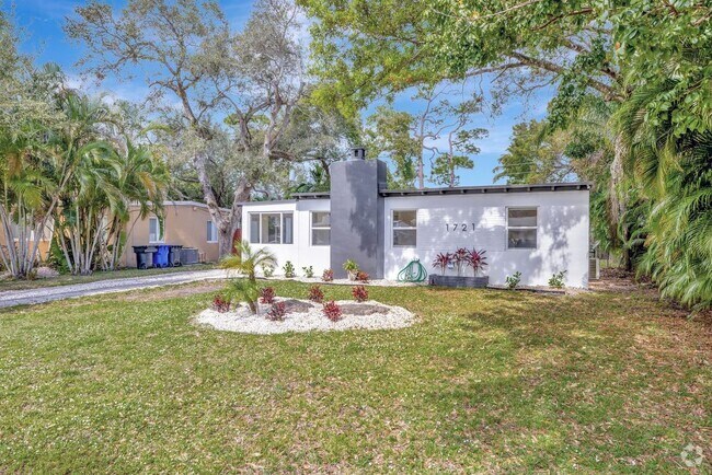 Building Photo - 1721 SW 13th St Rental