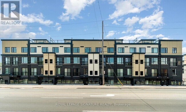 Photo - 1650 Victoria Park Ave