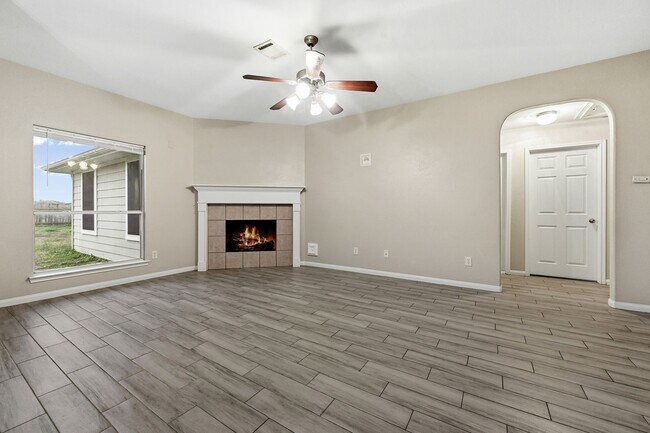 Photo - 21495 Pleasant Forest Dr