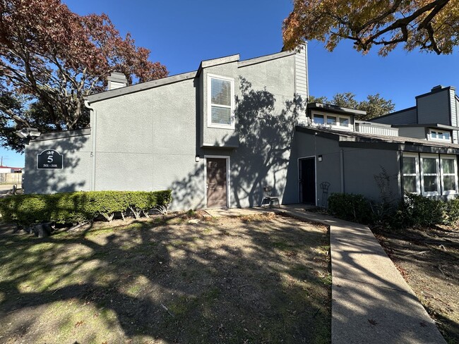 Charming 2-Bed Unit in Dallas! - Charming 2-Bed House Unit in Dallas!