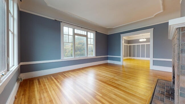 Photo - Bright Spacious 2BD + 1BA in Inner Richmon...