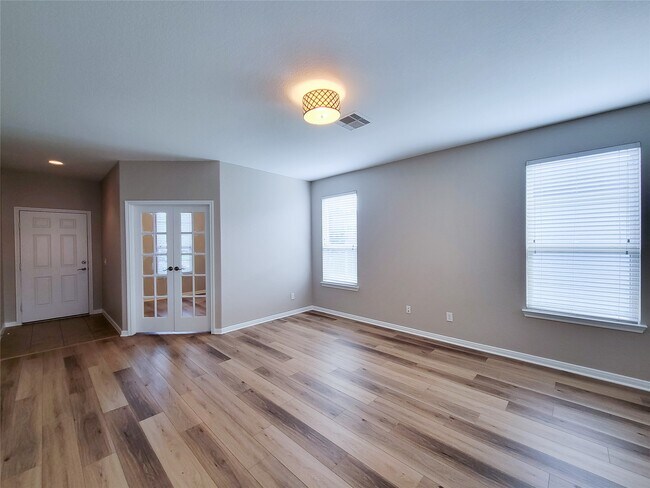 Photo - 6535 Dayridge Ln