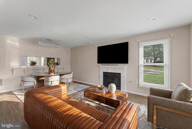 Photo - 7302 Rokeby Dr