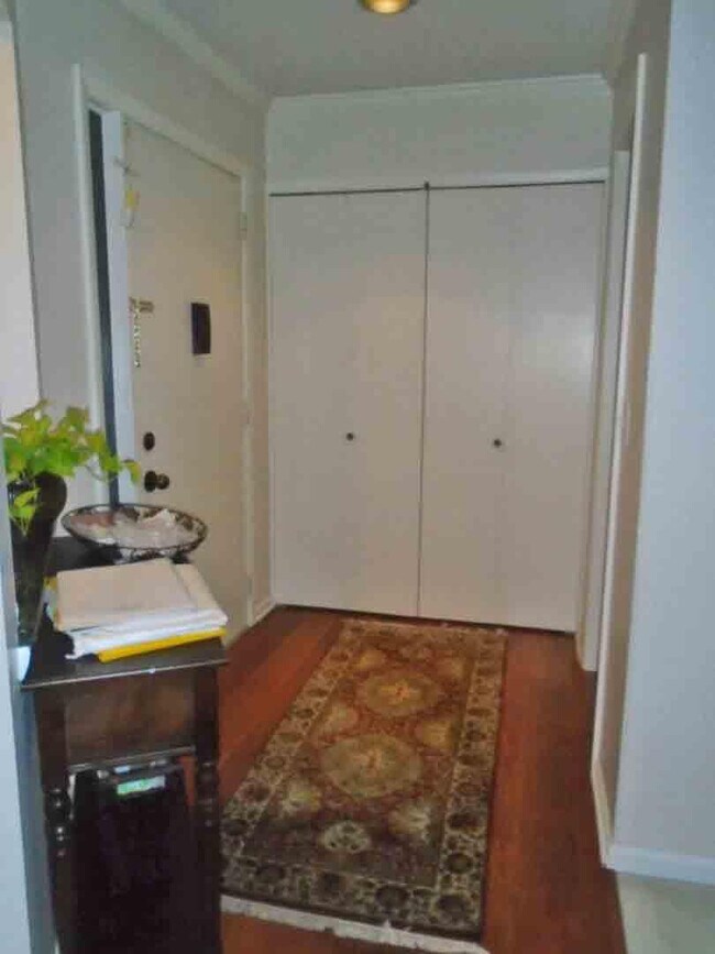 Photo - 2547 Meade Ct