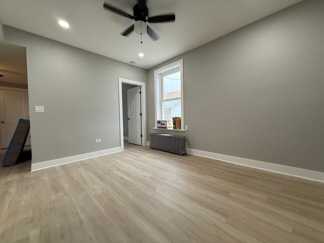 Photo - 3613 S Archer Ave