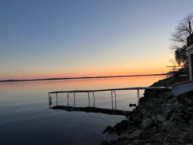 Building Photo - 1005 Rutledge Ct Unit #2