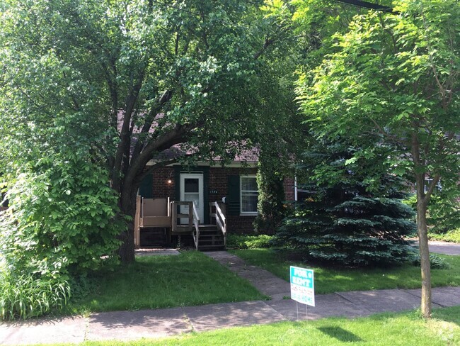 Building Photo - 1374 Bryden Dr Rental