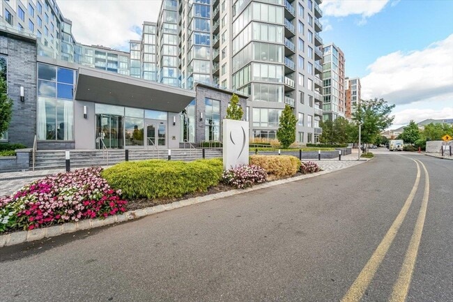 Photo - 9 Ave at Port Imperial Unit 806