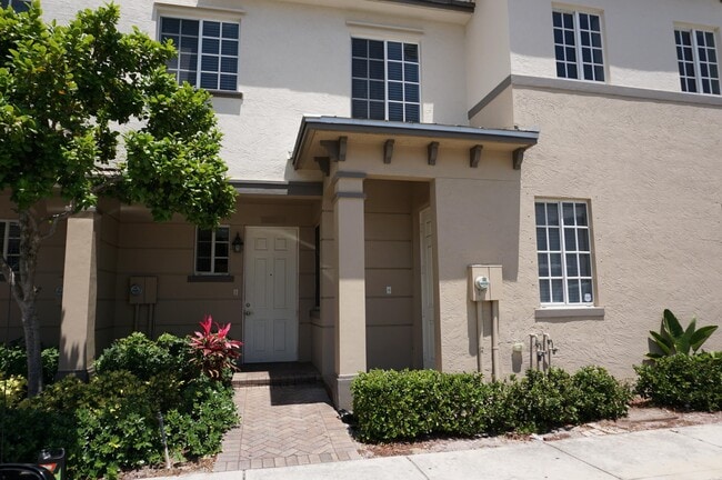Building Photo - 1943 Marsh Harbor Dr Rental