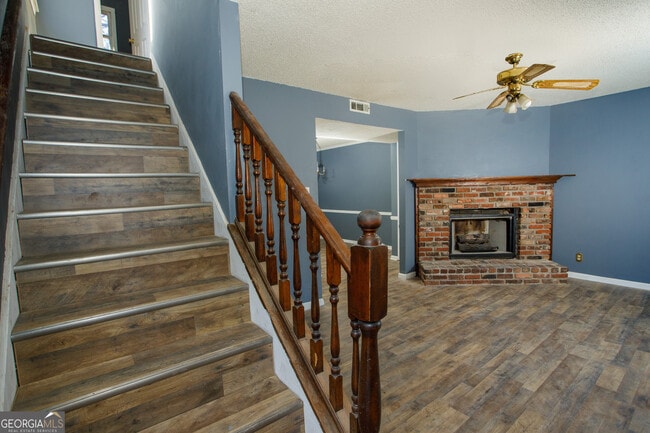 Photo - 4380 Barrington Pl