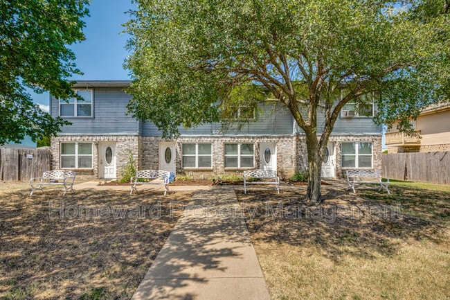 Photo - 604 Meadow View Ct