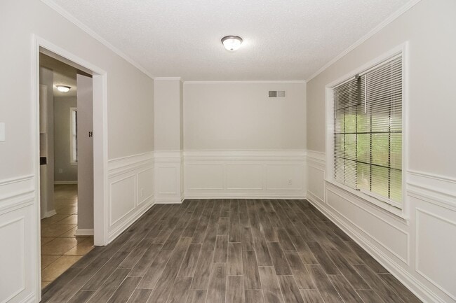 Photo - 6063 Colonyhill Dr