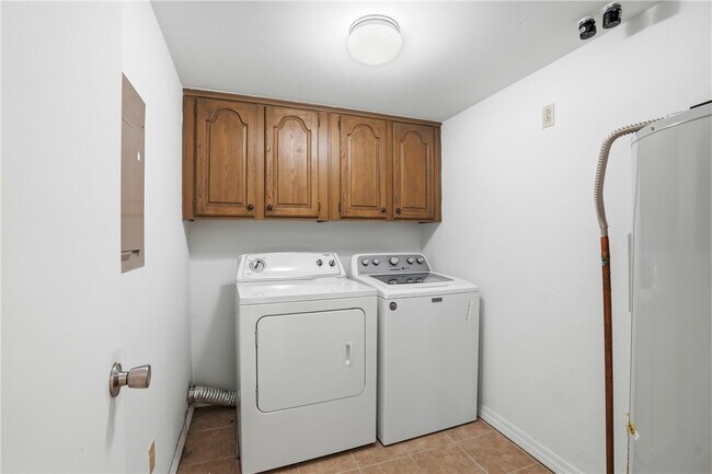 Photo - 10 Dogwood Cir