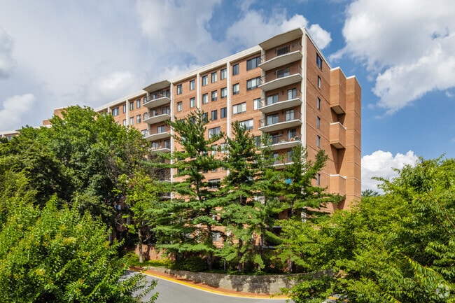 Photo - Sutton Towers Condominiums