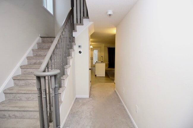 Photo - 7678 Buckeye Cres