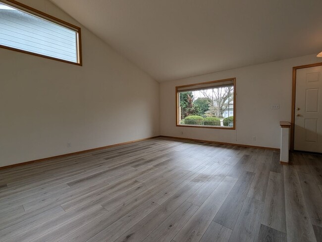 Photo - Beautiful 3-Bedroom, 2-Bath Home With fenced yard!