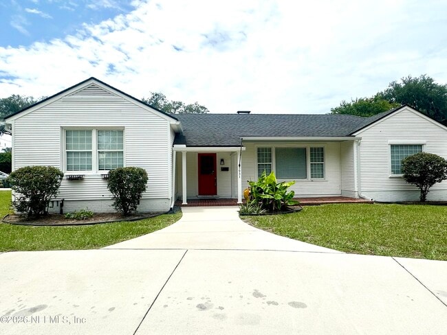 Building Photo - 5951 Clifton Ave